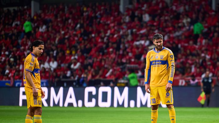 Diego Lainez y André-Pierre Gignac en partido con Tigres en la Liga MX | MEXSPORT