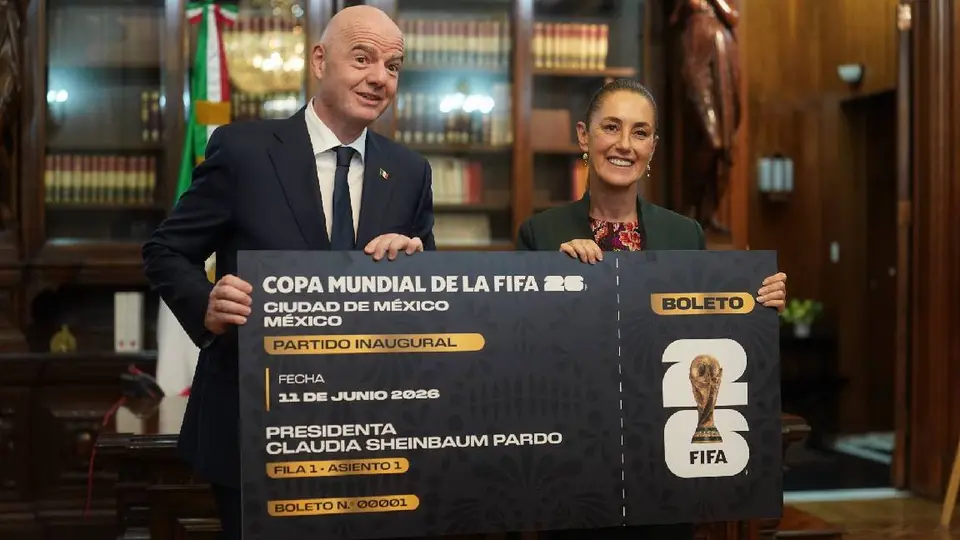 La presidenta Sheinbaum no asistirá a la inauguración del Mundial y regalará su boleto 001 que le dio la FIFA/X: @Claudiashein