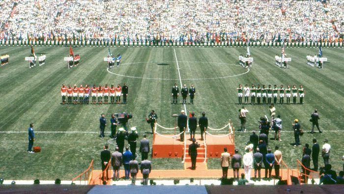 Selecciones de Rusia y México en el partido inaugural de la Copa Mundial 1970 | MEXSPORT