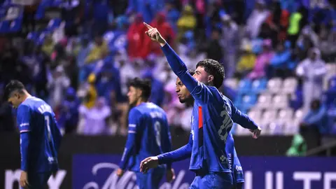 Paradela celebra gol con Cruz Azul | MEXSPORT