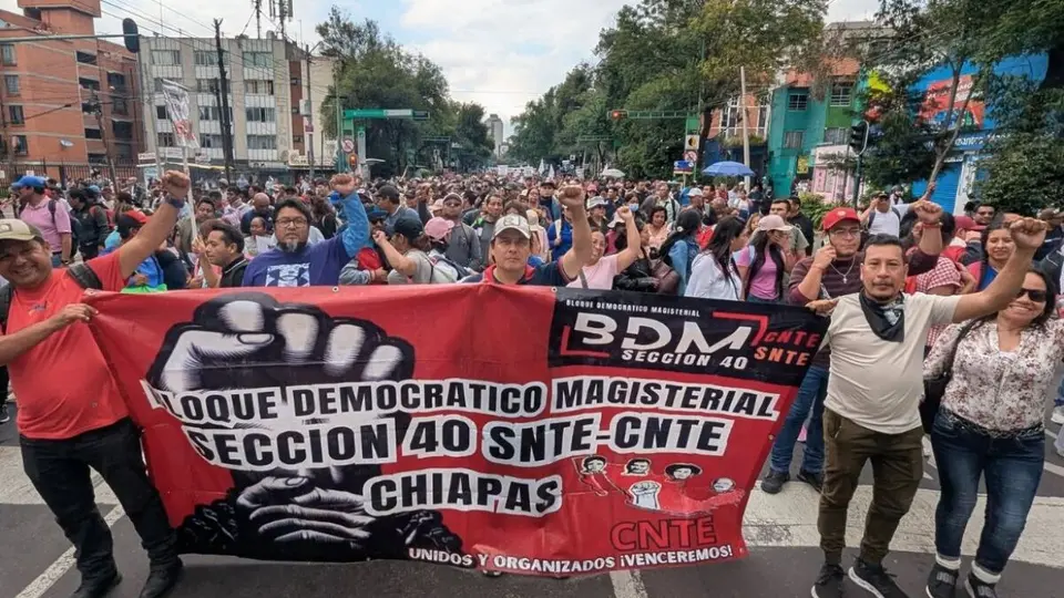 Bloqueos y protestas complican el acceso a negocios en distintas zonas de la CDMX./ X