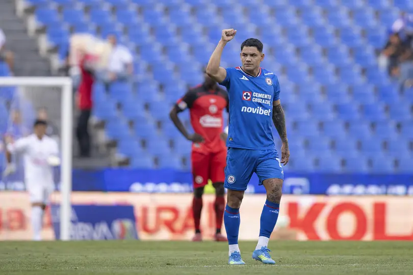 Gabriel Fernández, jugador de Cruz Azul ante Xolos | MEXSPORT