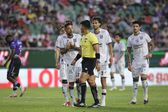 ¡Insólito en la Liga MX! VAR tarda más de 6 minutos en un penal claro en Mazatlán vs Querétaro