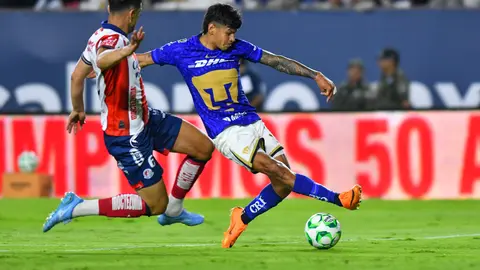 Robert Morales en la jugada del penal l IMAGO7
