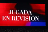 Individuo ingresa a la cabina del VAR en partido de Atlético San Luis vs Pumas y pide cambiar decisión