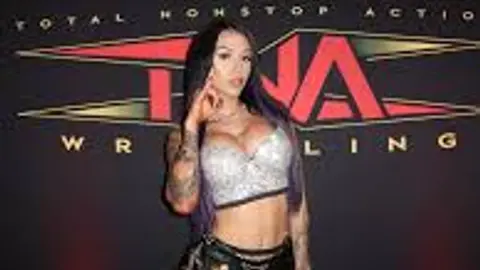 CAPTURA DE PANTALLA DE Elayna Black LLEGANDO A TNA | CAPTURA DE IG