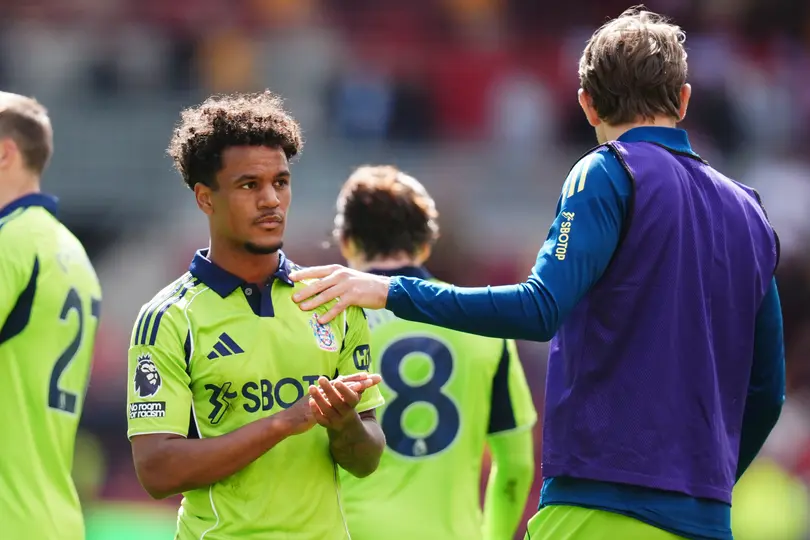Equipo del Fulham tras el empate ante el Brentford en Premier League I AP