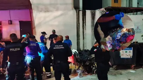 Una mujer que recolectaba chatarra escuchó el llanto del bebé y pidió ayuda al 911./ X: @DigitalNewsQR