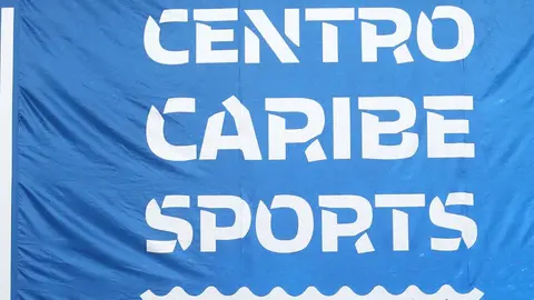 Atletas de gimnasia rítmica en el podio en San Salvador 2023 l X:conadeoficial