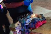 Bebé recién nacido es abandonado en contenedor de basura