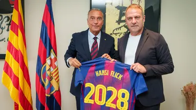 ¡Oficial! Hansi Flick firma extensión de contrato con el Barcelona