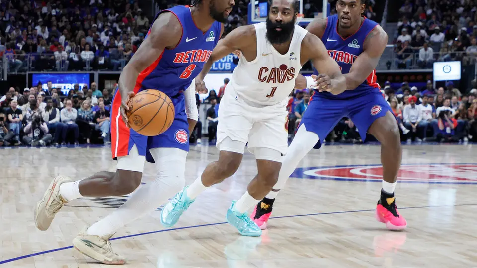 Cavs vs Pistons | AP