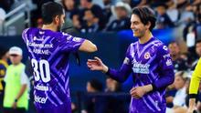 Jesús Corona celebra junto a su hijo el título de Xolos de Tijuana Sub 19