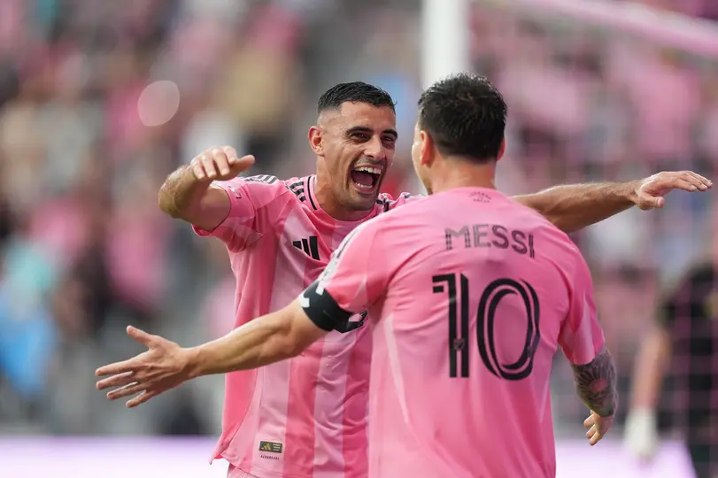 Germán Berterame celebrando su gol con Messi | AP