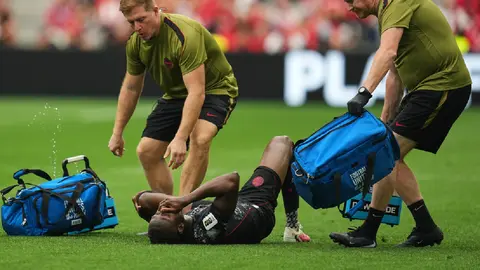 Ismaël Koné sufre escalofriante lesión en duelo ante Qatar