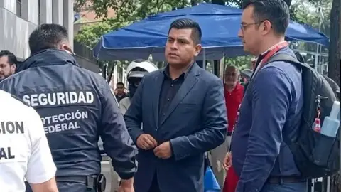 Testigos cuentan que el cliente le reclamaba a su abogado por cobrarle más de lo pactado / Especial