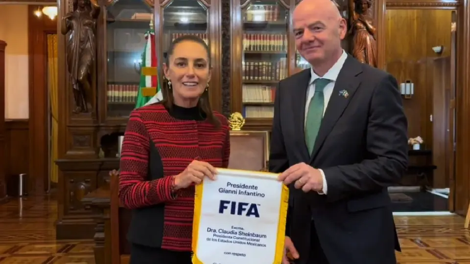 Claudia Sheinbaum y Gianni Infantino en la presentación de la COpa del Mundo 2026 / X: @Claudiashein