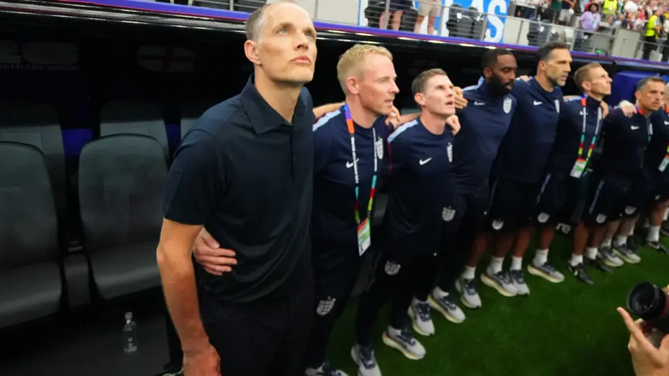 Thomas Tuchel explota contra FIFA por arruinarle el himno de Inglaterra