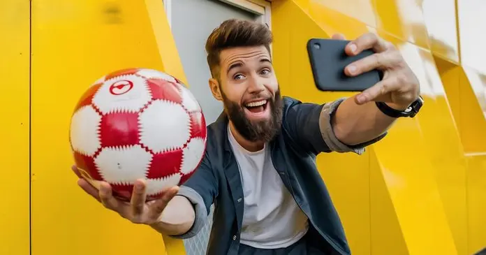 La plataforma de videos es la más usada para subir el color mundialista / Magnific