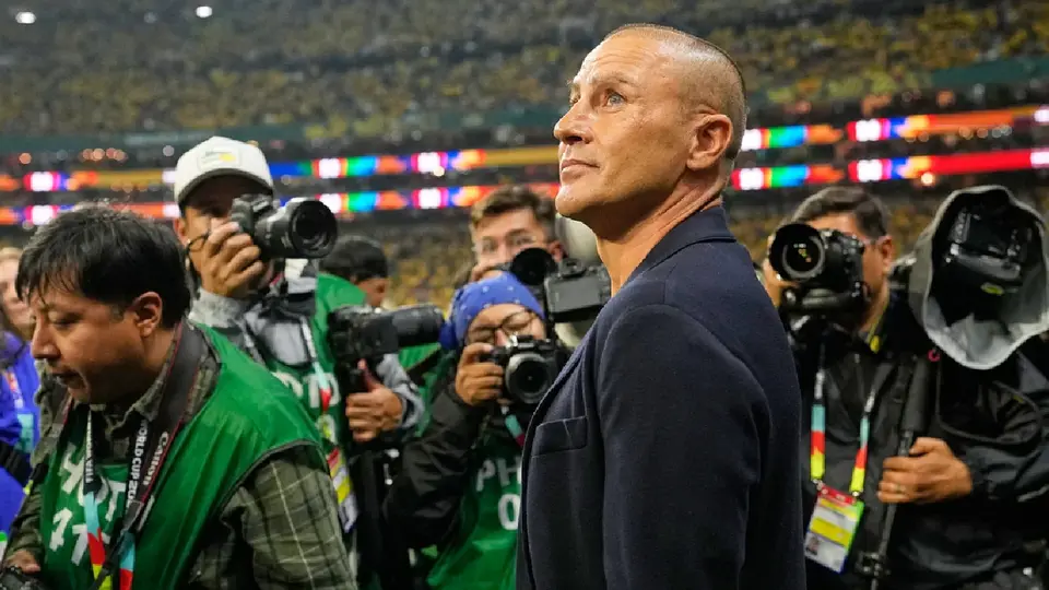 ‘No fue fácil’: Entrenador de Uzbekistán reconoció a la afición de Colombia en el Estadio Ciudad de México
