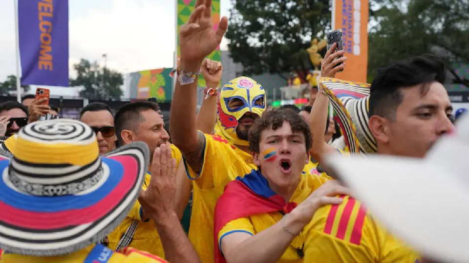 Afición Colombiana conquista las calles de la capital mexicana con cánticos y banderas previo a su debut en el Mundial 2026