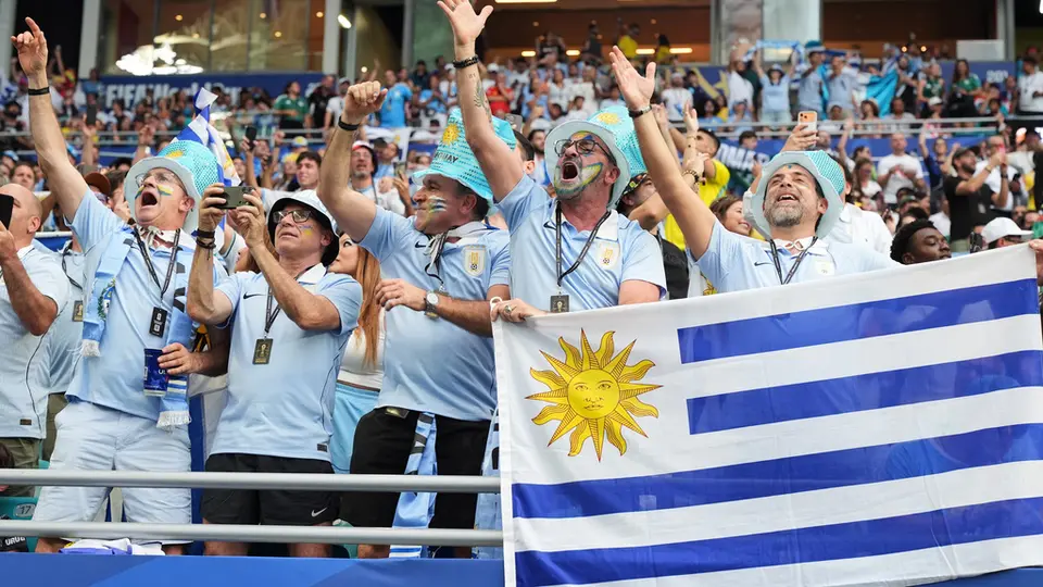 Hombre fue detenido por dañar 'homenaje' a Uruguay en Miami | AP