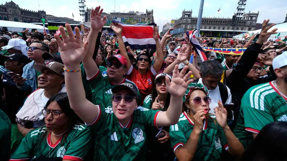 Afición mexicana en el Fan Fest del Mundial 2026 del Zócalo capitalino | AP