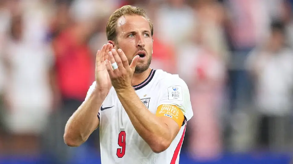 Harry Kane se rinde ante Raúl Jiménez y lanza un aviso a México en el Mundial