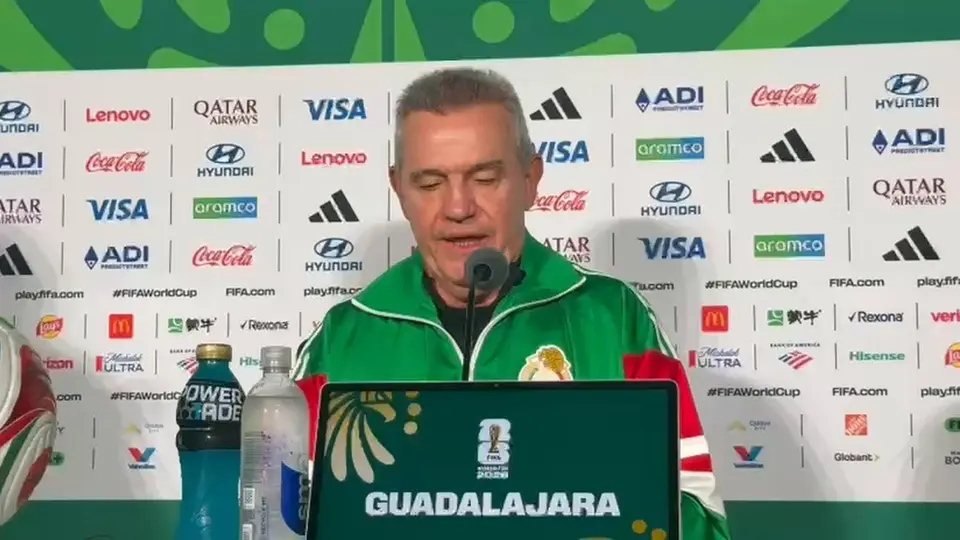 Javier Aguirre advierte a sus jugadores: "No puedo permitir errores"