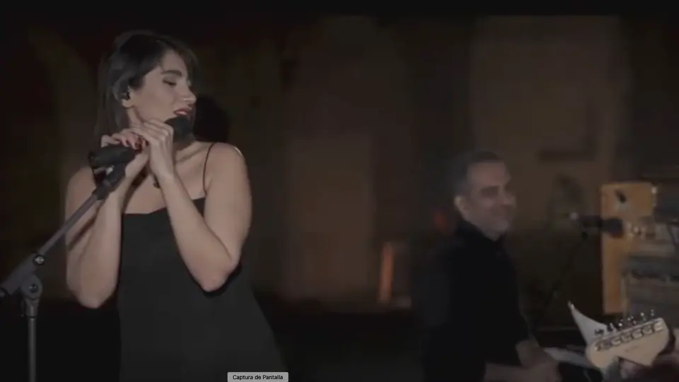 Condenan a cantante iraní a 74 latigazos por aparecer sin velo en un concierto difundido en YouTube