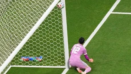 Error de Camilo Vargas provocó el gol de Uzbekistán