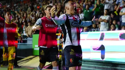Atlas se impone 3-2 a León y debuta con el pie derecho en el Apertura 2026