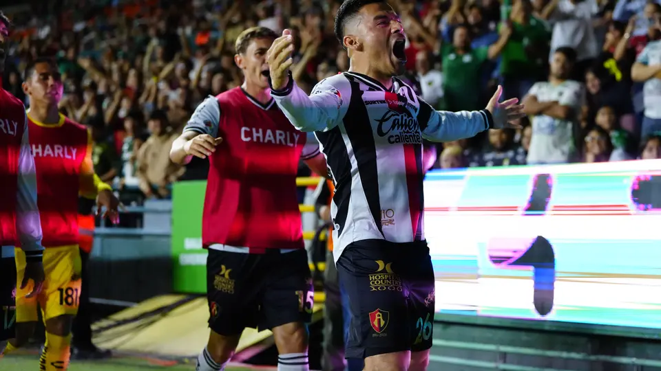 Atlas se impone 3-2 a León y debuta con el pie derecho en el Apertura 2026