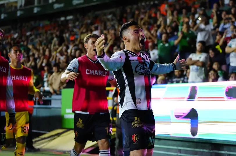 El festejo de Aldo Rocha ante León | IMAGO7