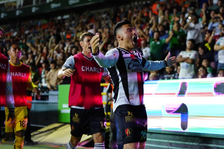 El festejo de Aldo Rocha ante León | IMAGO7