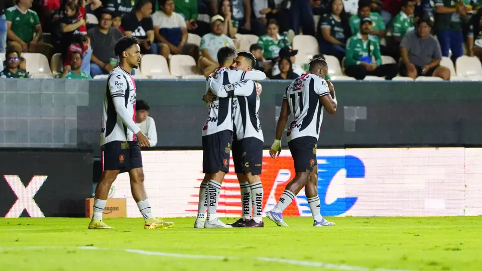 Atlas festeja gol ante León | IMAGO7