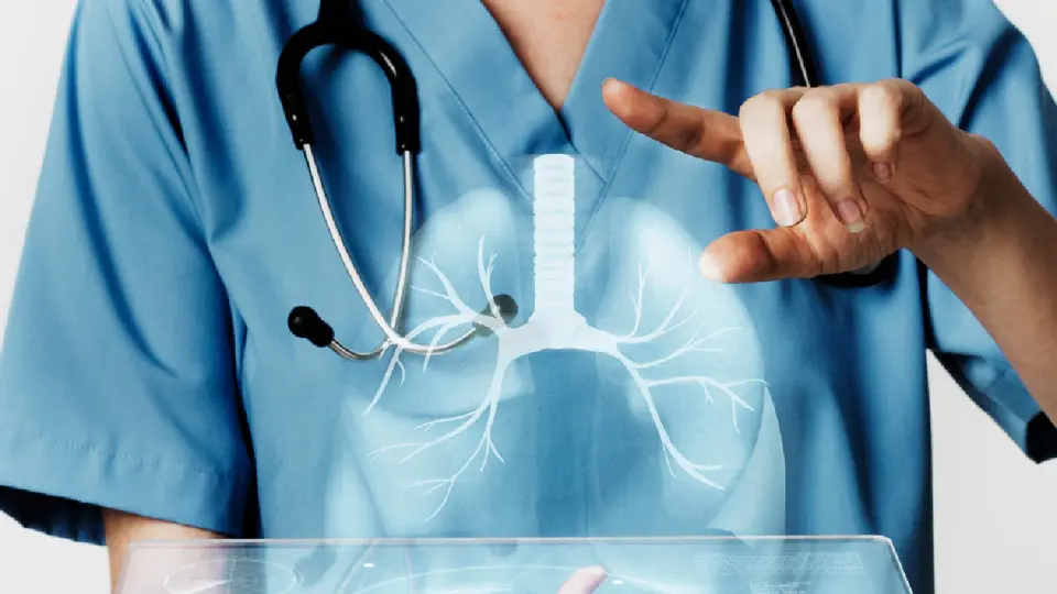 La neumonía es una infección que afecta directamente a uno o ambos pulmones / Magnific