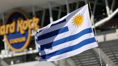 Jugador uruguayo es acusado de robo; fue captado por cámaras de video