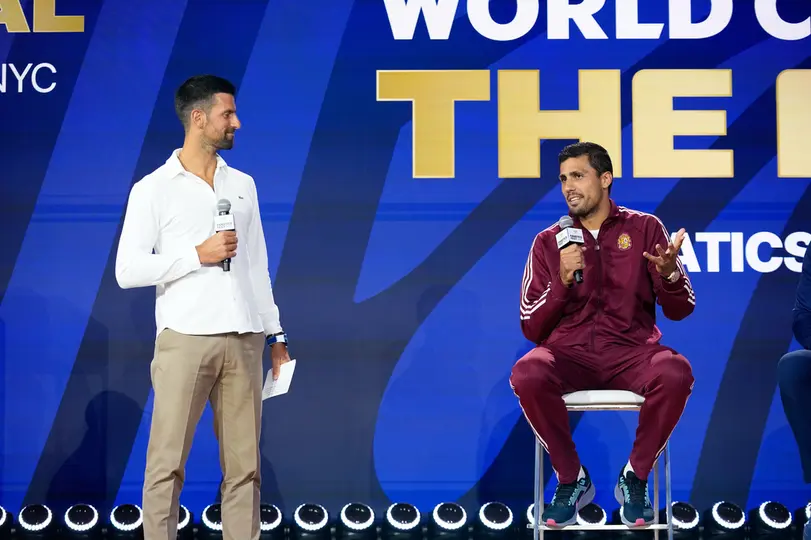 Novak Djokovic y Rodri, en evento de FIFA | AP