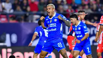 ¿Cruzazulear? ¡No más! Cruz Azul remonta al Atlético San Luis en su debut en el Apertura 2026