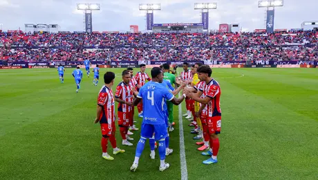 Atlético de San Luis reconoce al Campeón: le hace pasillo a Cruz Azul en su debut del Apertura 2026