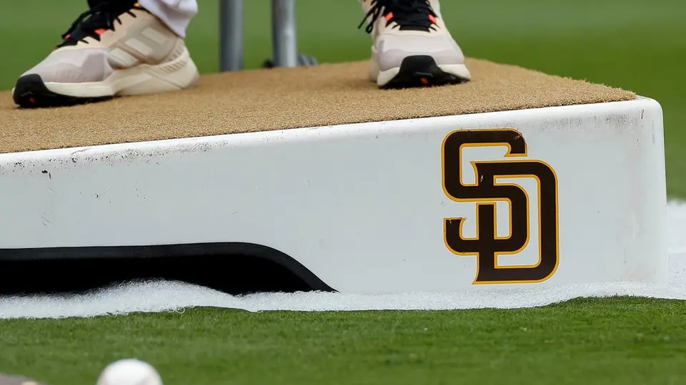 Exjugador venezolano de los San Diego Padres fue detenido por ICE