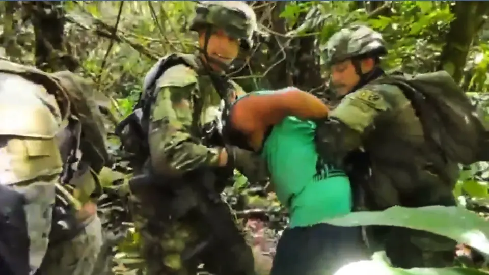 El Ejército de Ecuador logró rescatar a la menor en plena selva / Redes Sociales
