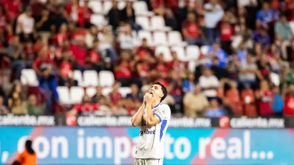 José Paradela con Cruz Azul en el Apertura 2026 de la Liga MX | IMAGO 7