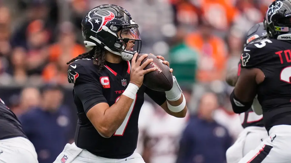 C.J. Stroud, mariscal de campo de Texans, en acción | AP