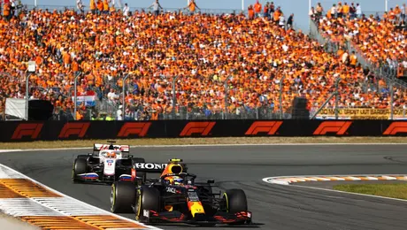 ¿Cómo le ha ido a Checo Pérez en el Gran Premio de Países Bajos?