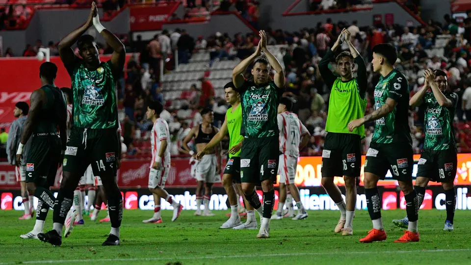 León gana en casa de Necaxa | Imago7
