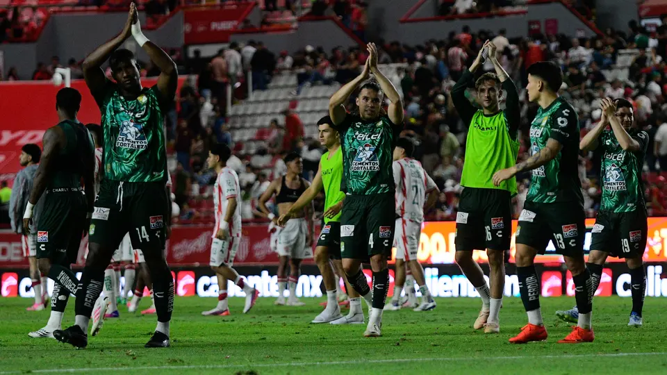 León gana en casa de Necaxa | Imago7