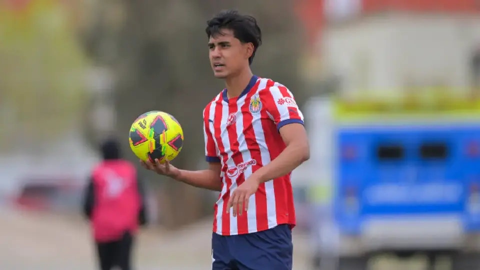 Yohan Orozco, jugador de Chivas, con el equipo juvenil del Rebaño Sagrado | IMAGO7