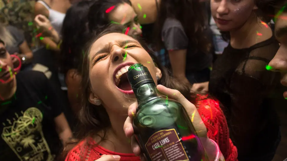 Las autoridades de Ondo investigan el origen de las bebidas que provocaron decenas de muertes / Pixabay